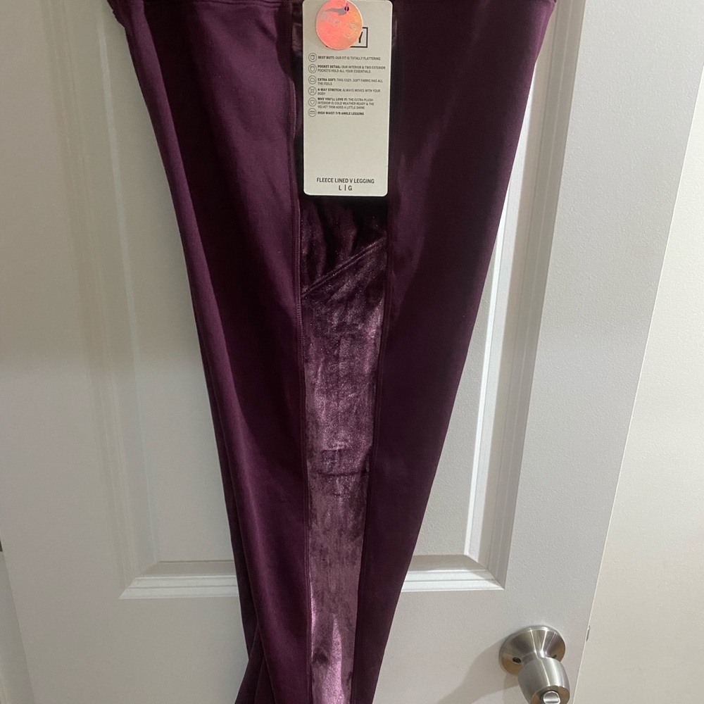 Pink Cozy fleece lined V legging Large